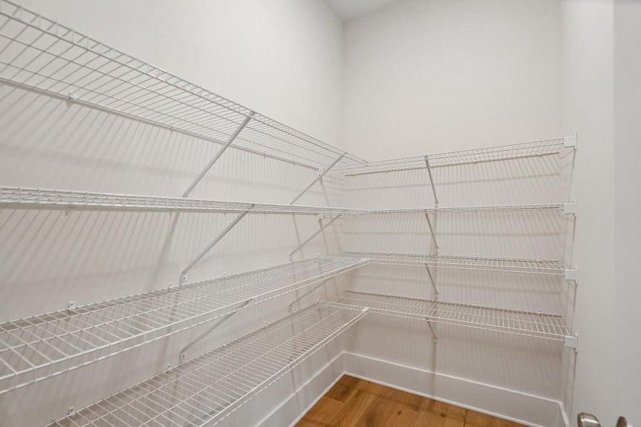 Spacious, unfurnished interior of a new home in Arden on Lanier, Cumming (Image 31).