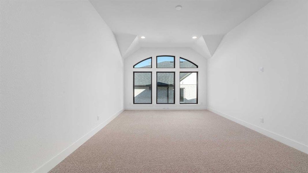 Spacious, unfurnished interior of a new home in Talon Hills 60'/70', Fort Worth (Image 21).