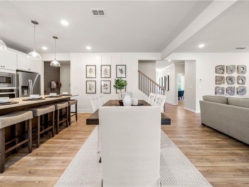Furnished interior view inside a new home in Riverwood, Dallas (Image 16).