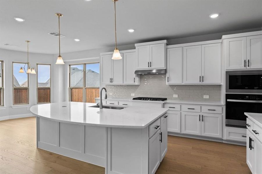 DAL_Saddle Star_Lockhart_2307 Laurel Drive (9)