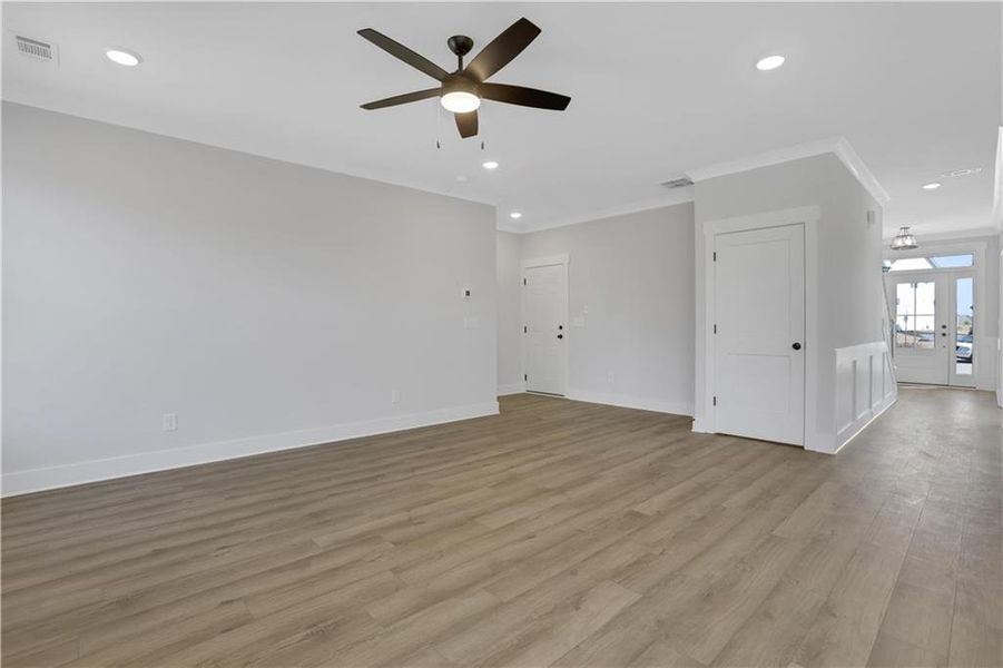 Spacious, unfurnished interior of a new home in Cambridge, Flowery Branch (Image 21). Spacious, unfurnished interior of a new home in Cambridge, Flowery Branch (Image 21).