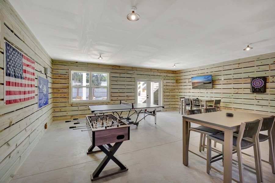 Community amenities in , Isle Of Palms (Image 43).