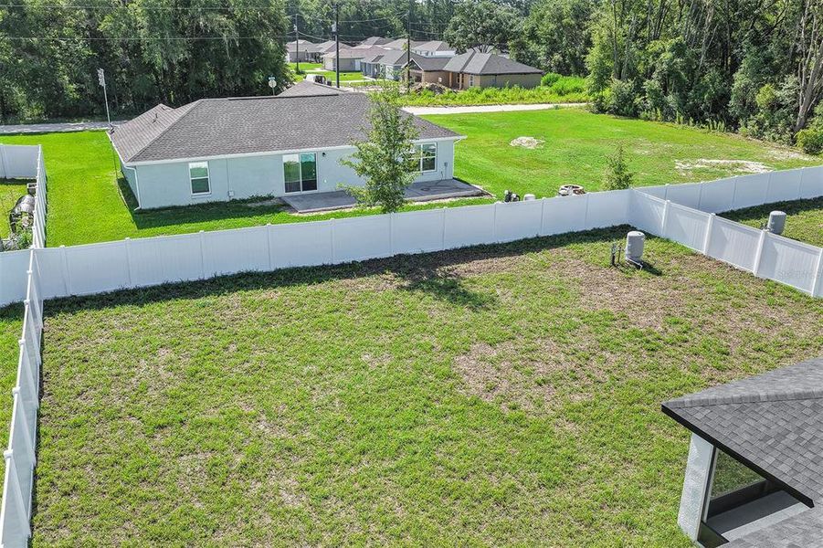 Exterior details and patio area of a home in , Dunnellon (Image 20). Exterior details and patio area of a home in , Dunnellon (Image 20).