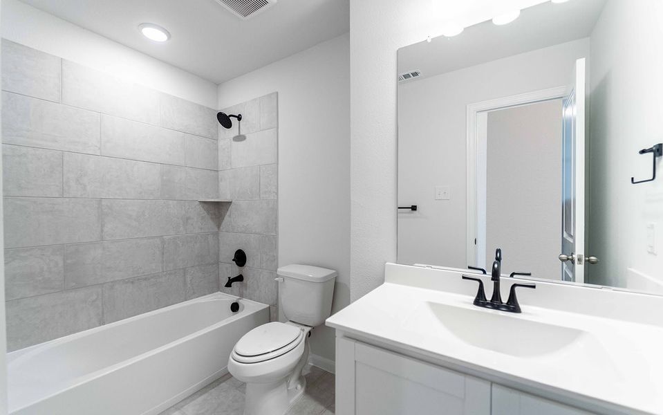 Furnished interior view inside a new home in Travis Ranch, Forney (Image 5). Furnished interior view inside a new home in Travis Ranch, Forney (Image 5).