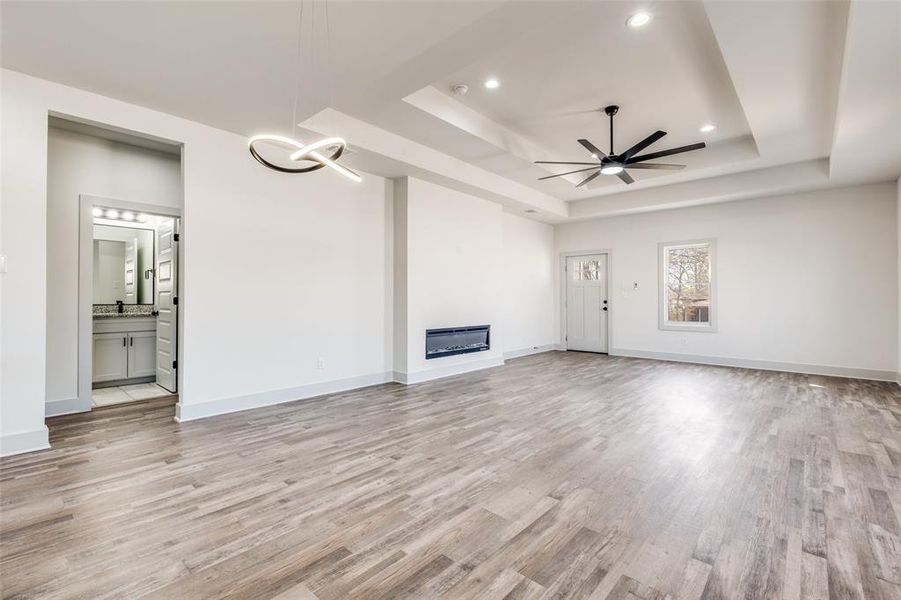 Spacious, unfurnished interior of a new home in , Dallas (Image 12).