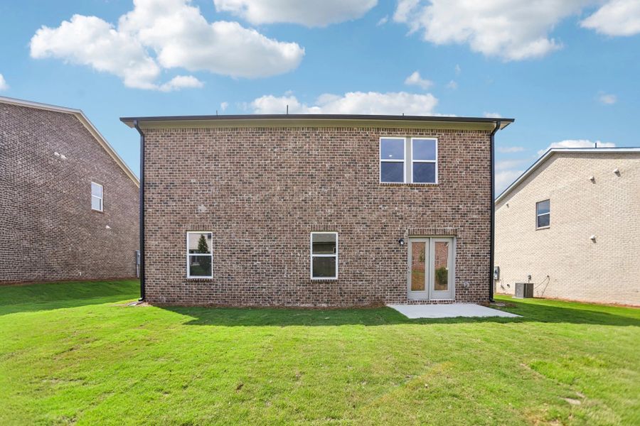 Representative exterior details of a home built from the Splendor by Starlight Homes in Kendall Grove, McDonough (Image 3). Representative exterior details of a home built from the Splendor by Starlight Homes in Kendall Grove, McDonough (Image 3).