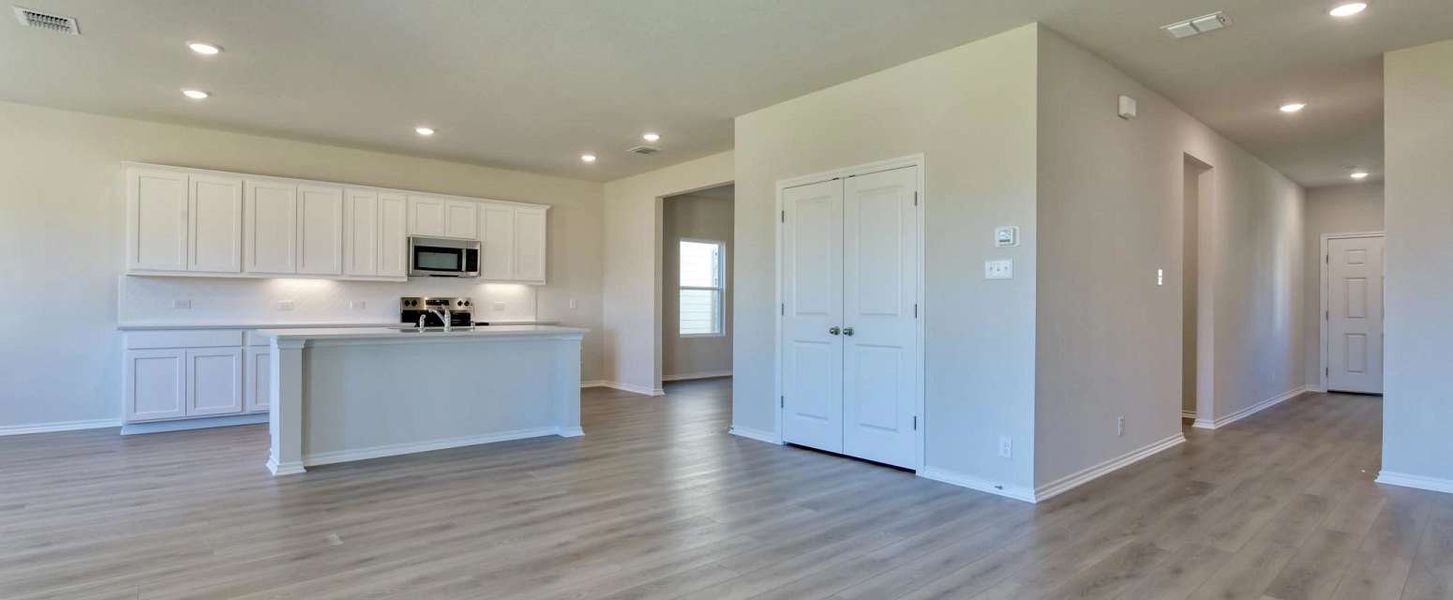 Representative unfurnished interior of a home built from the Placid by Ashton Woods in Hennersby Hollow, San Antonio (Image 12).