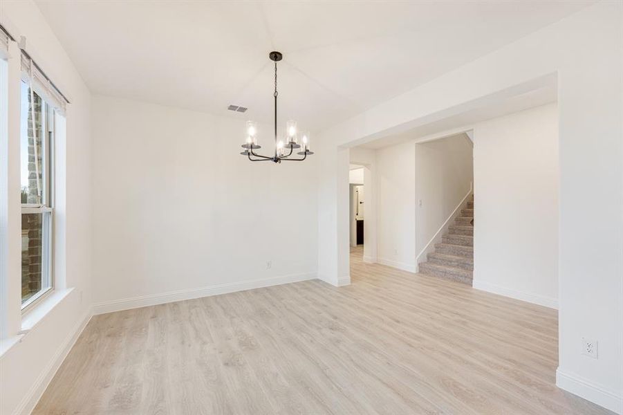 Spacious, unfurnished interior of a new home in Terracina, Rockwall (Image 19).