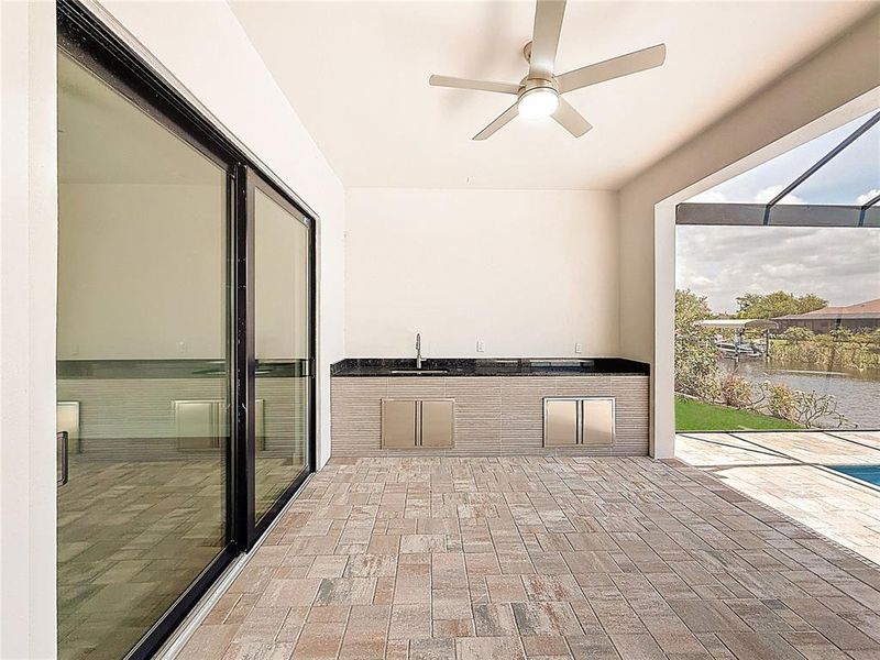 Exterior details and patio area of a home in , Port Charlotte (Image 29).