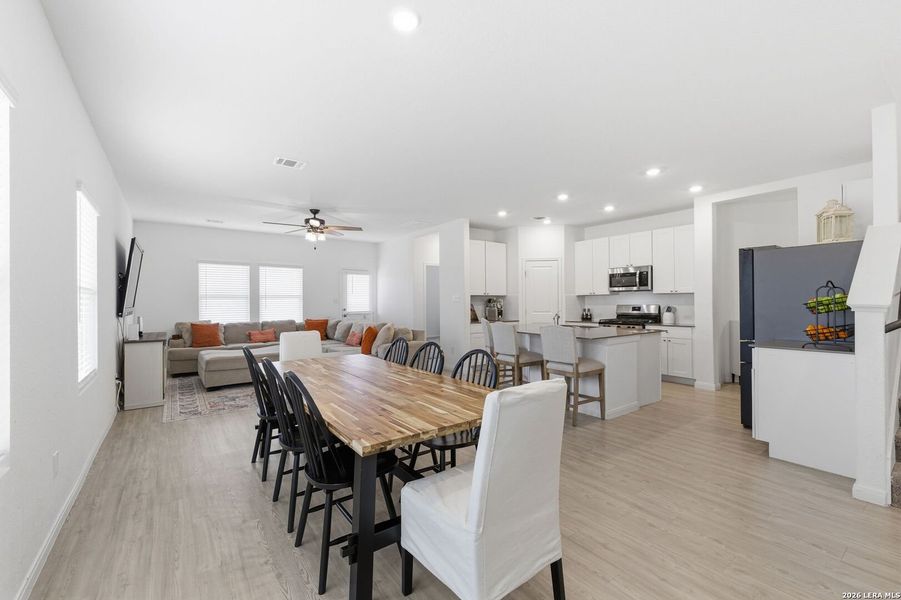 Furnished interior view inside a new home in , Converse (Image 34).