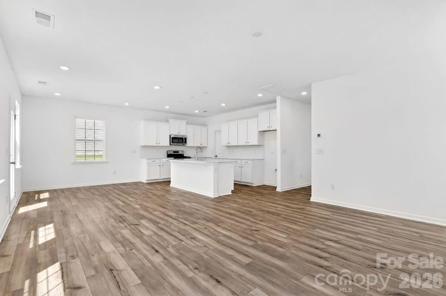 Spacious, unfurnished interior of a new home in Shannon Woods, Maiden (Image 14).