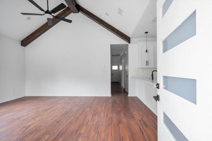 Spacious, unfurnished interior of a new home in , Tyler (Image 24).