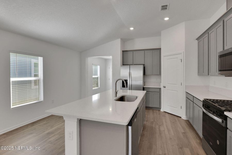 Furnished interior view inside a new home in Cedar Creek, Jacksonville (Image 13).