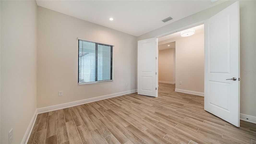 Spacious, unfurnished interior of a new home in Palm Grove, Lakewood Ranch (Image 45).