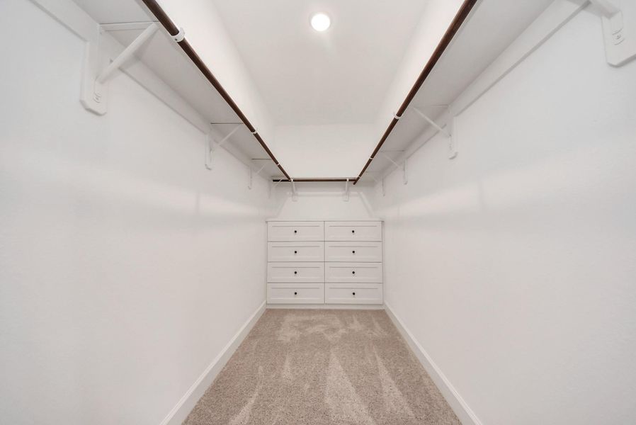 Spacious, unfurnished interior of a new home in , Houston (Image 34).