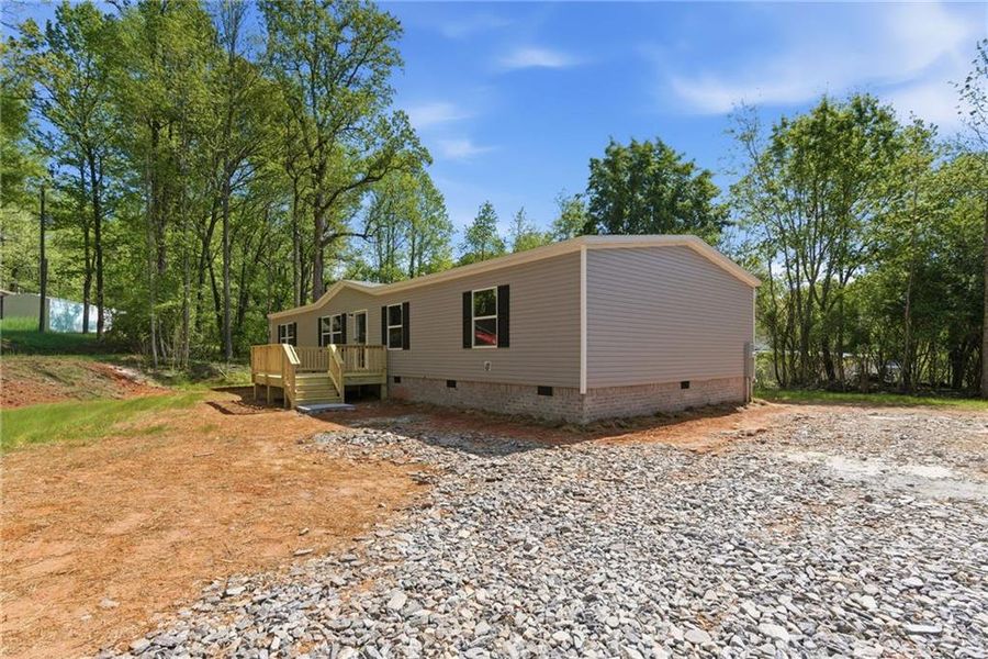 Exterior details and patio area of a home in , Dahlonega (Image 22).