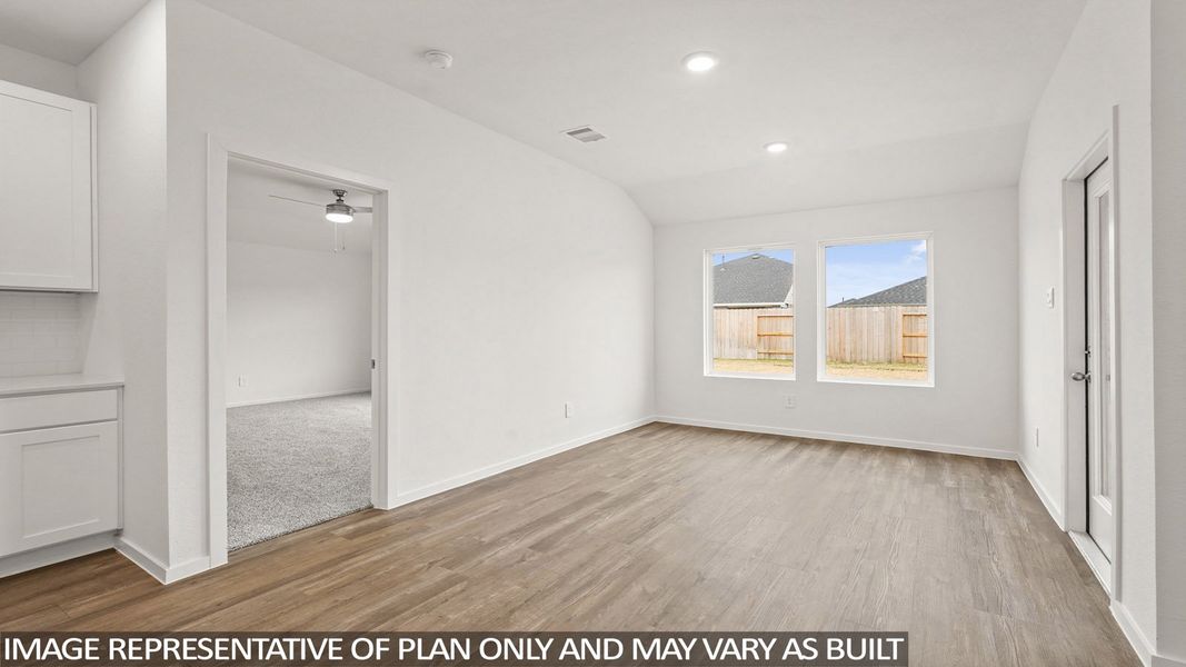 Spacious, unfurnished interior of a new home in Sunterra, Katy (Image 19).