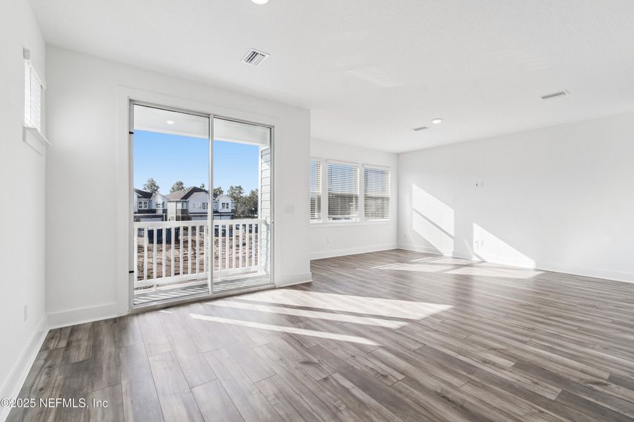 Spacious, unfurnished interior of a new home in Kettering at eTown - Traditional Collection, Jacksonville (Image 13).