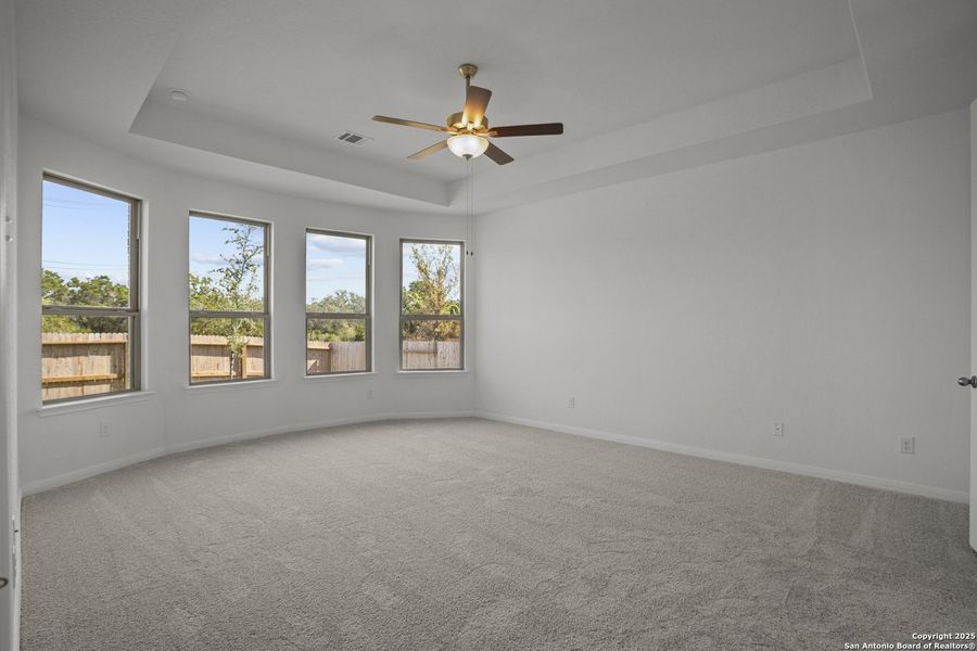 Spacious, unfurnished interior of a new home in Stillwater Ranch, San Antonio (Image 29). Spacious, unfurnished interior of a new home in Stillwater Ranch, San Antonio (Image 29).