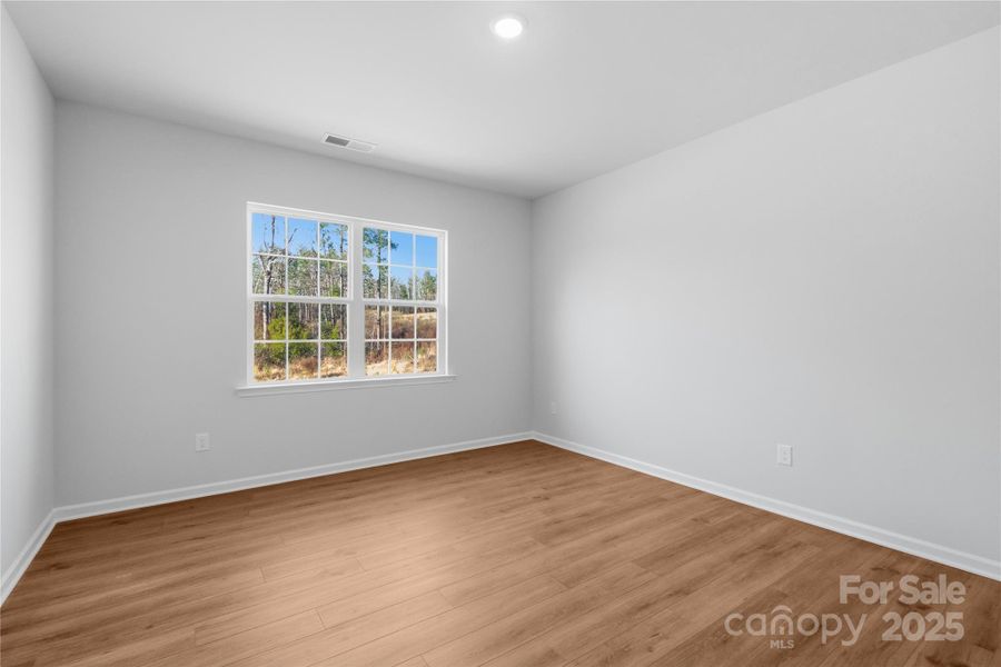 Spacious, unfurnished interior of a new home in Roselyn: Garden, Lancaster (Image 20).