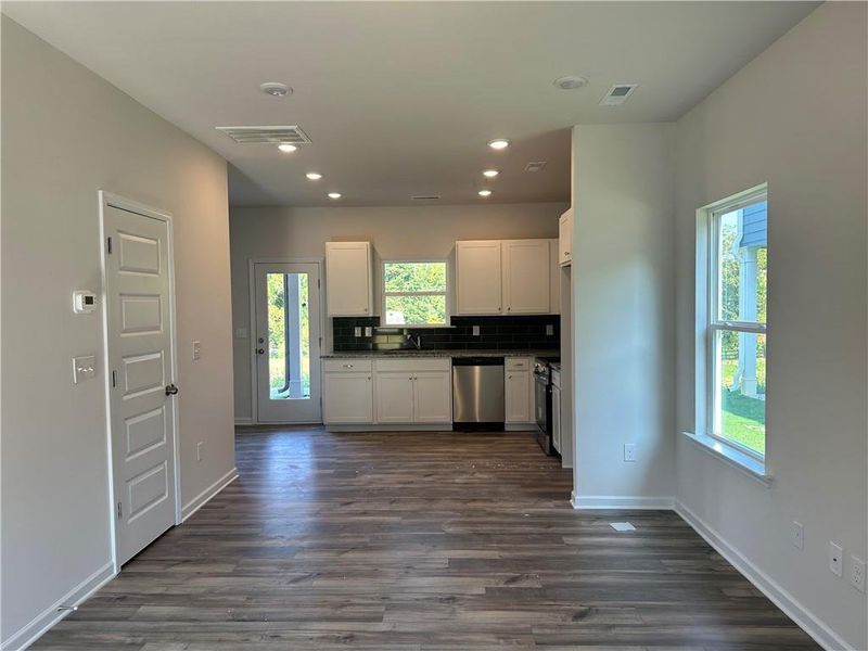 Spacious, unfurnished interior of a new home in Hillcrest Park, Ringgold (Image 13).