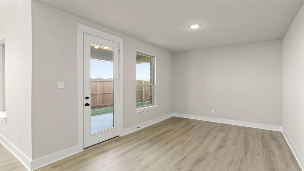 10. 1420 Clare - Dining 10. 1420 Clare - Dining