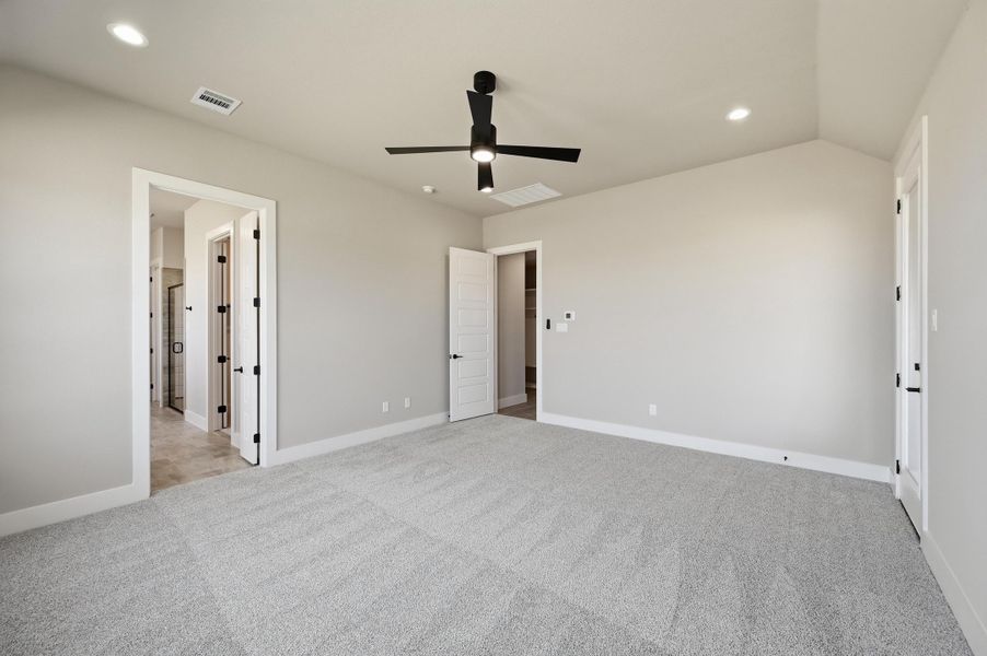 Spacious, unfurnished interior of a new home in Rocky Top Ranch, Reno (Image 26). Spacious, unfurnished interior of a new home in Rocky Top Ranch, Reno (Image 26).