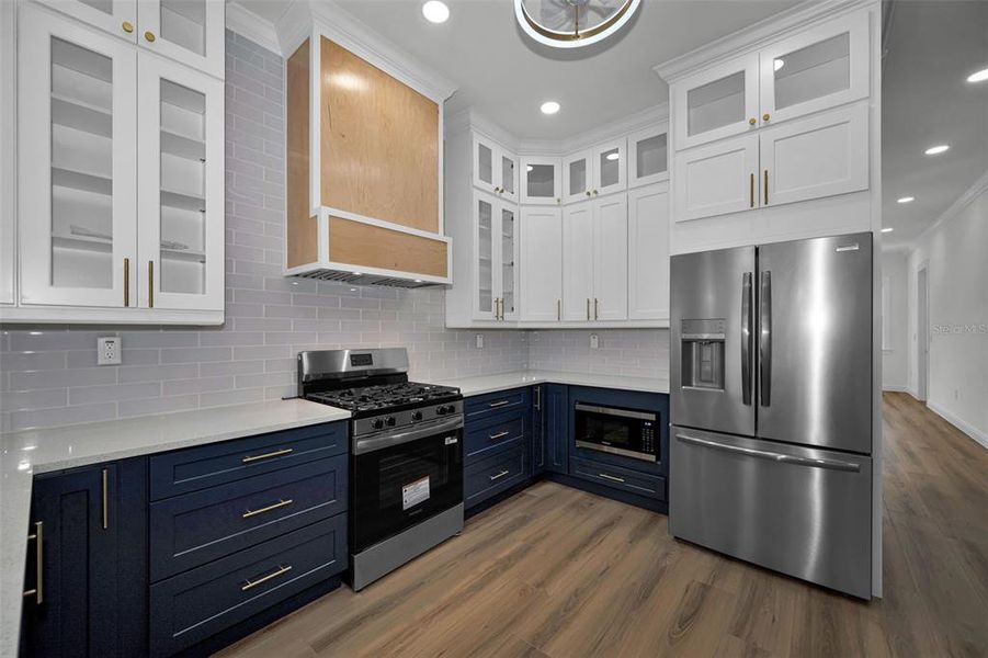 Furnished interior view inside a new home in , Tarpon Springs (Image 6). Furnished interior view inside a new home in , Tarpon Springs (Image 6).