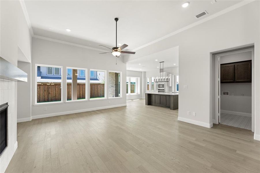 10. 2207 Morris - Family 10. 2207 Morris - Family