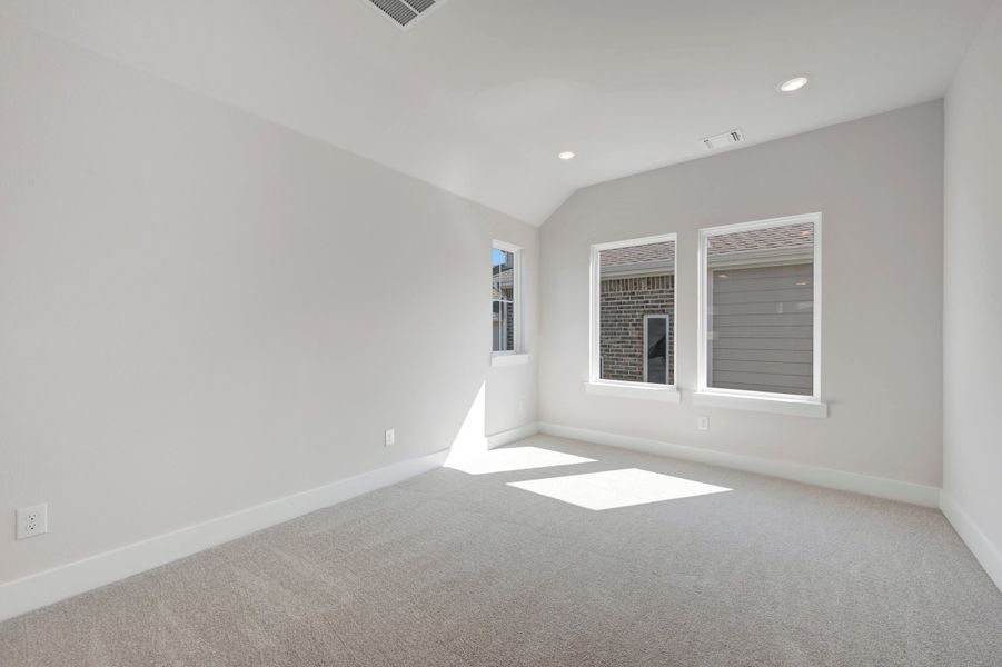Spacious, unfurnished interior of a new home in The Meadows, Denton (Image 24).