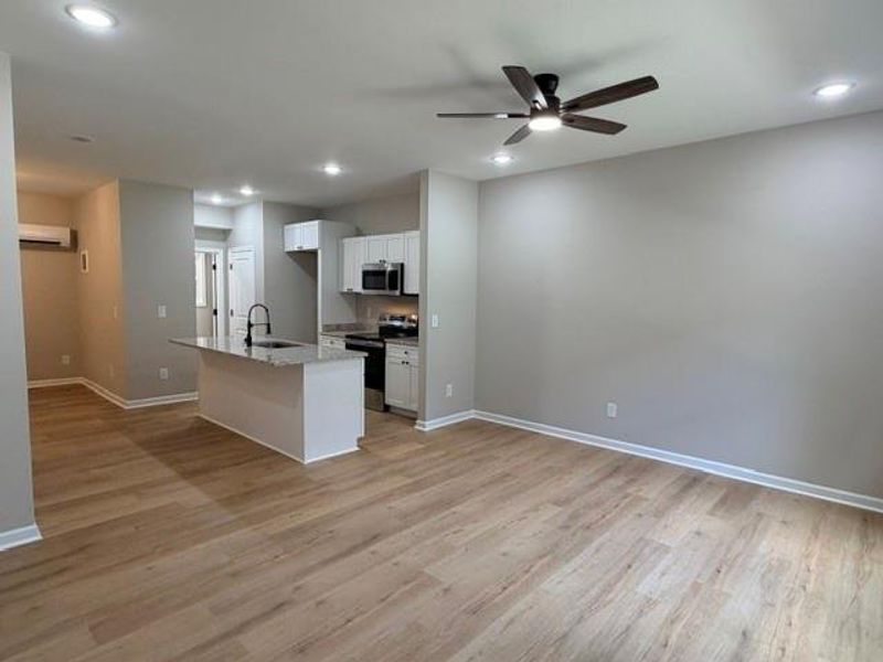 Spacious, unfurnished interior of a new home in , Dallas (Image 14). Spacious, unfurnished interior of a new home in , Dallas (Image 14).
