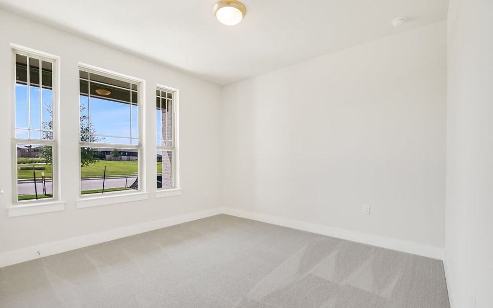 Representative unfurnished interior of a home built from the Drake by Brookfield Residential in Traditional Homes at Easton Park, Austin (Image 12).