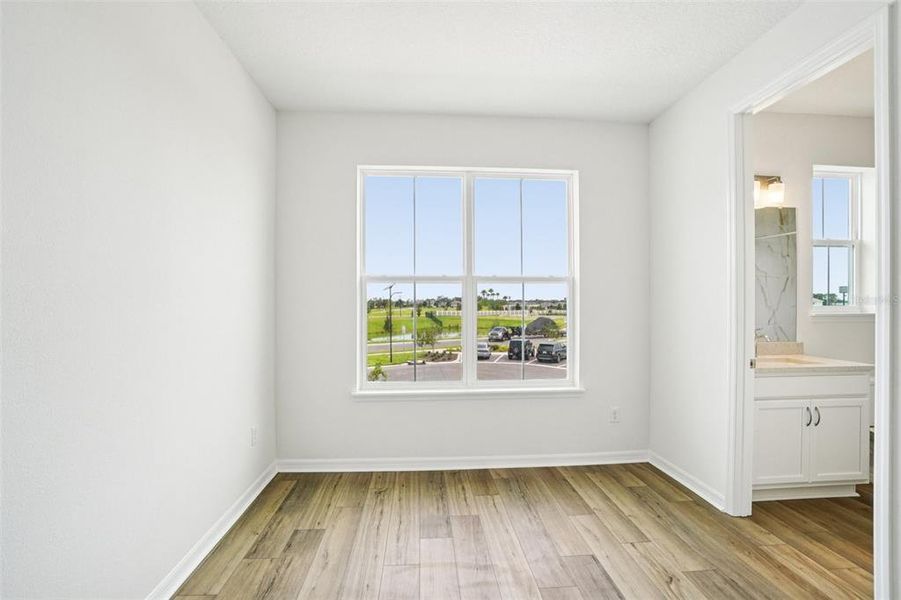 Spacious, unfurnished interior of a new home in Isla Mirada, San Antonio (Image 38).