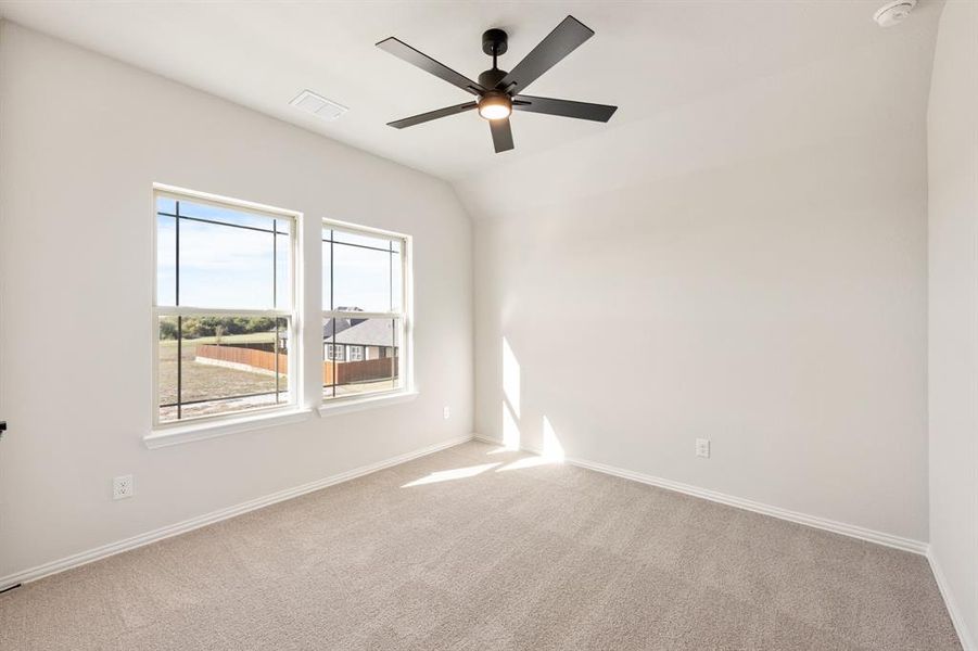 Spacious, unfurnished interior of a new home in The Retreat at North Grove 60, Waxahachie (Image 22).