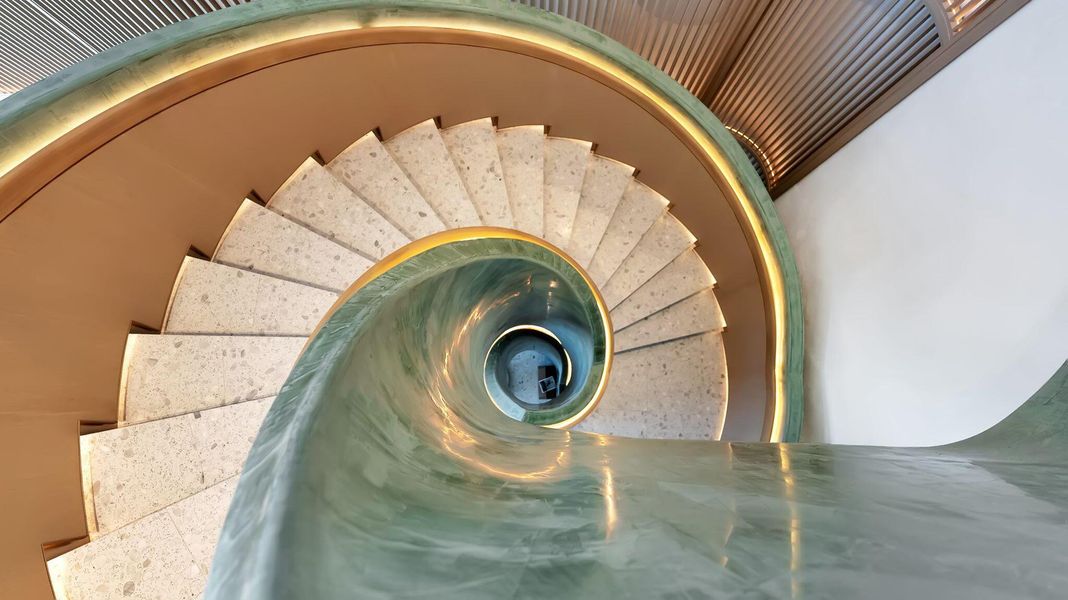 Image 49 of a home in .