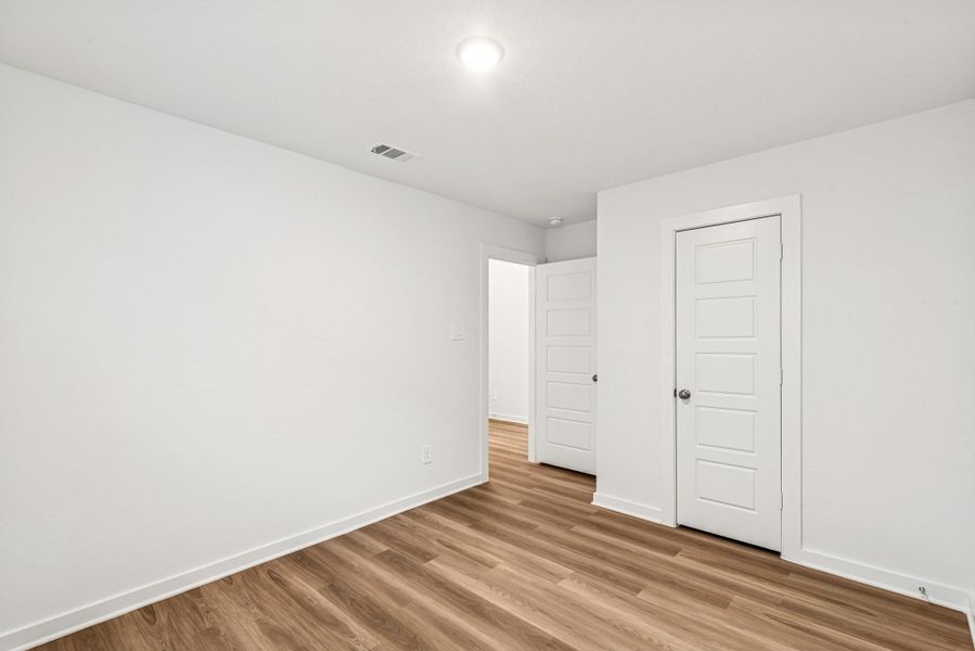 Spacious, unfurnished interior of a new home in Pinewood at Grand Texas, New Caney (Image 22). Spacious, unfurnished interior of a new home in Pinewood at Grand Texas, New Caney (Image 22).