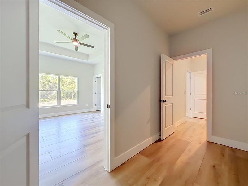 Spacious, unfurnished interior of a new home in , Dunnellon (Image 33). Spacious, unfurnished interior of a new home in , Dunnellon (Image 33).