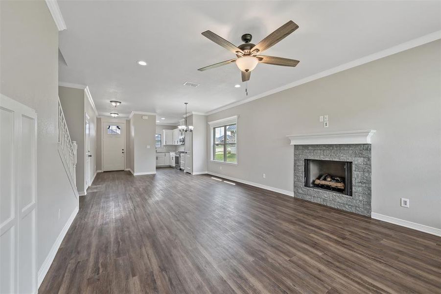 Spacious, unfurnished interior of a new home in , Lindale (Image 13).
