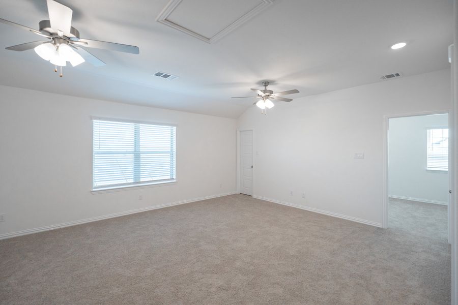 Spacious, unfurnished interior of a new home in Stark Farms, Denton (Image 23). Spacious, unfurnished interior of a new home in Stark Farms, Denton (Image 23).