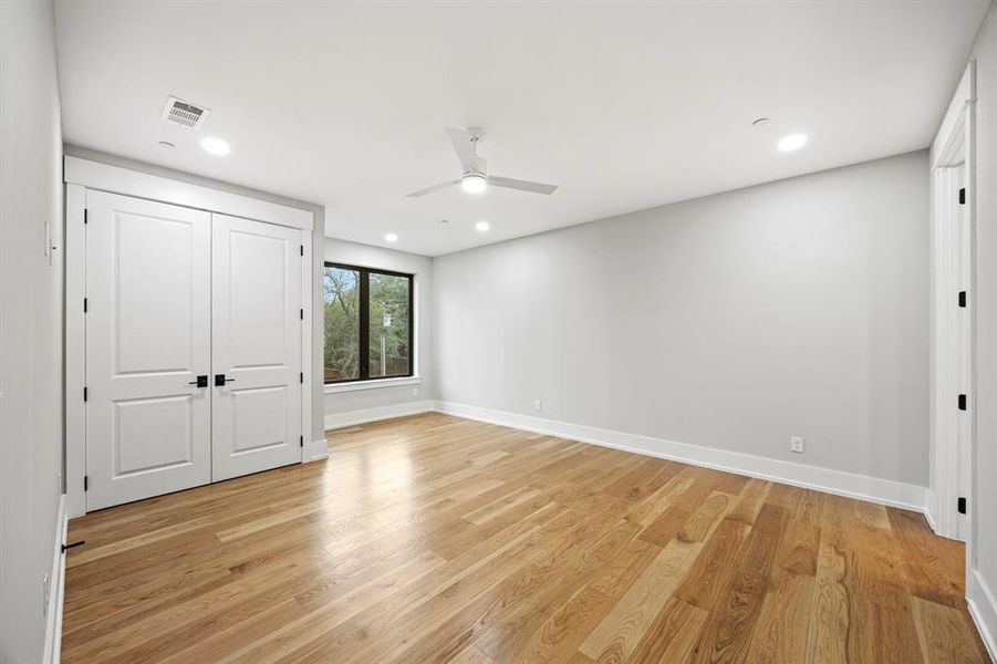 Spacious, unfurnished interior of a new home in , Dallas (Image 24). Spacious, unfurnished interior of a new home in , Dallas (Image 24).