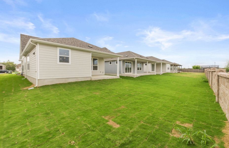 Exterior details and patio area of a home in Sun City Texas, Georgetown (Image 23).