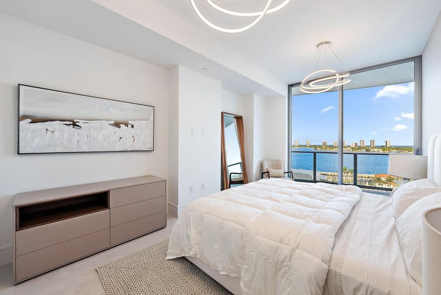 Master Suite Waterfront Balcony
