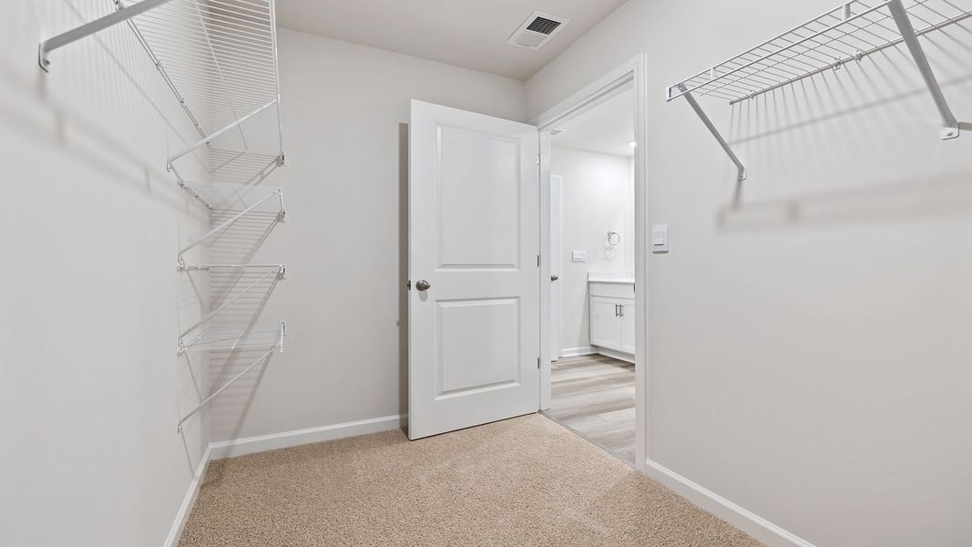 Spacious, unfurnished interior of a new home in Bentley Park, Greenwood (Image 30). Spacious, unfurnished interior of a new home in Bentley Park, Greenwood (Image 30).