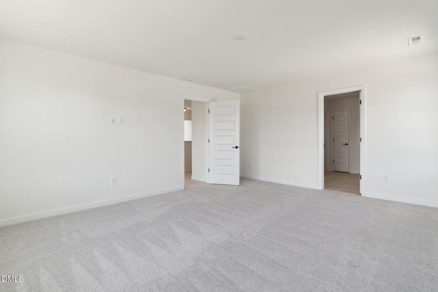 23- HHHunt Homes Franklin Primary Bedroo