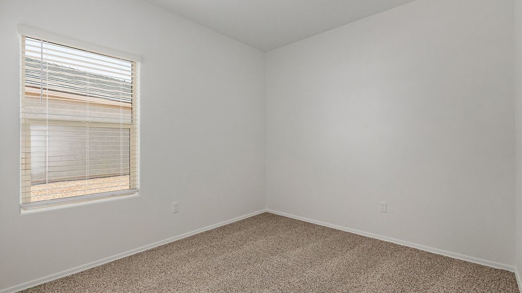 Spacious, unfurnished interior of a new home in Barnett Village, Marana (Image 35).