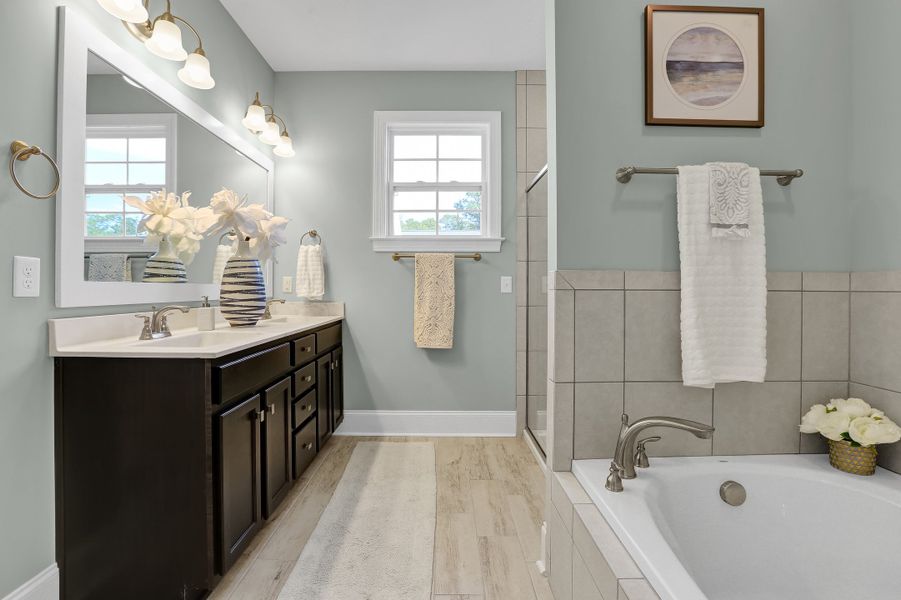 Representative furnished interior of a home built from the Lanai by Bill Clark Homes in Osprey Landing, Southport (Image 18).