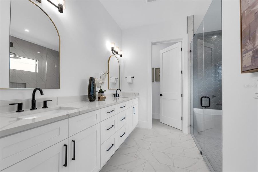 Furnished interior view inside a new home in , Winter Park (Image 6).