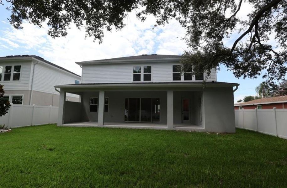 Exterior details and patio area of a home in , Tampa (Image 3).