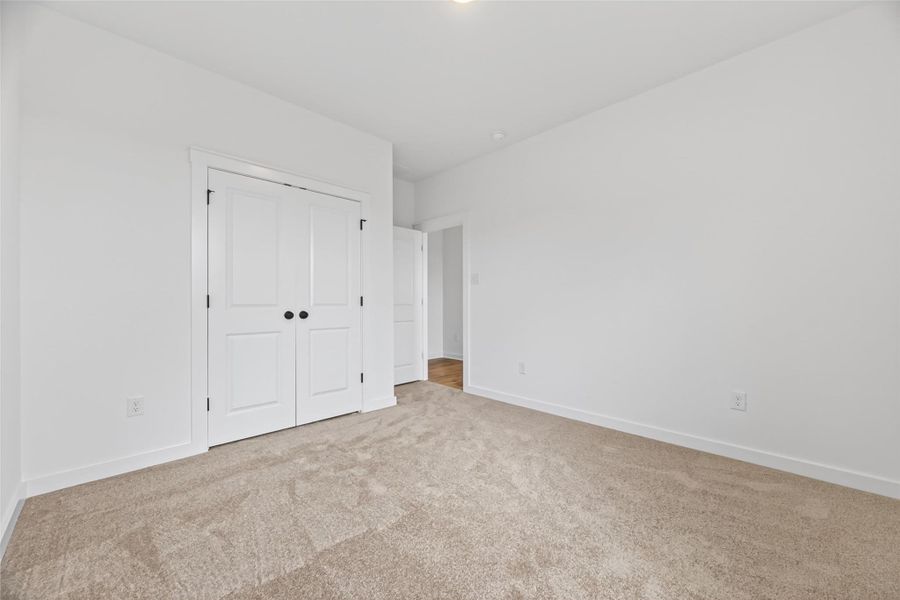 Spacious, unfurnished interior of a new home in Mostyn Springs, Magnolia (Image 31).