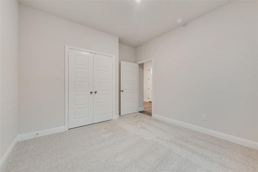 Spacious, unfurnished interior of a new home in Creekside of Crowley, Crowley (Image 27).
